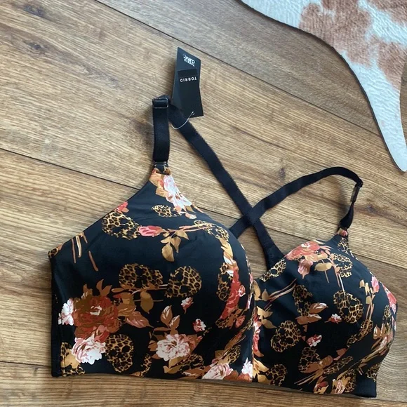 Torrid 40DD Wire-Free Lightly Lined Everyday bra - Picture 3 of 6